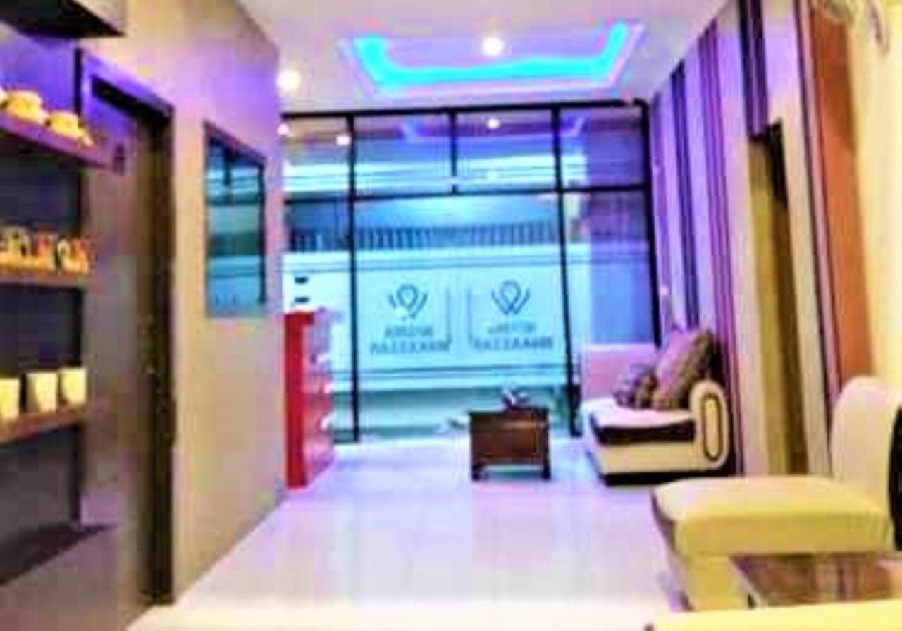 Wisma Makassar Bagian luar foto
